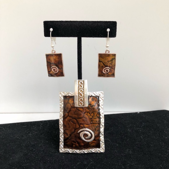 Chocolate and Silver pendant and earrings set 💋 - Picture 3 of 8